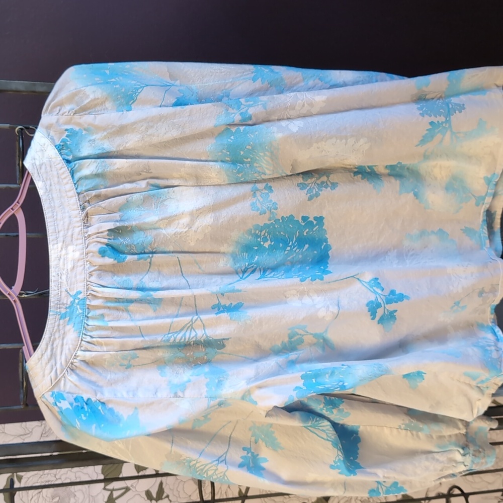 Calvin Klein Watercolor Peasant Top - Picture 9 of 9
